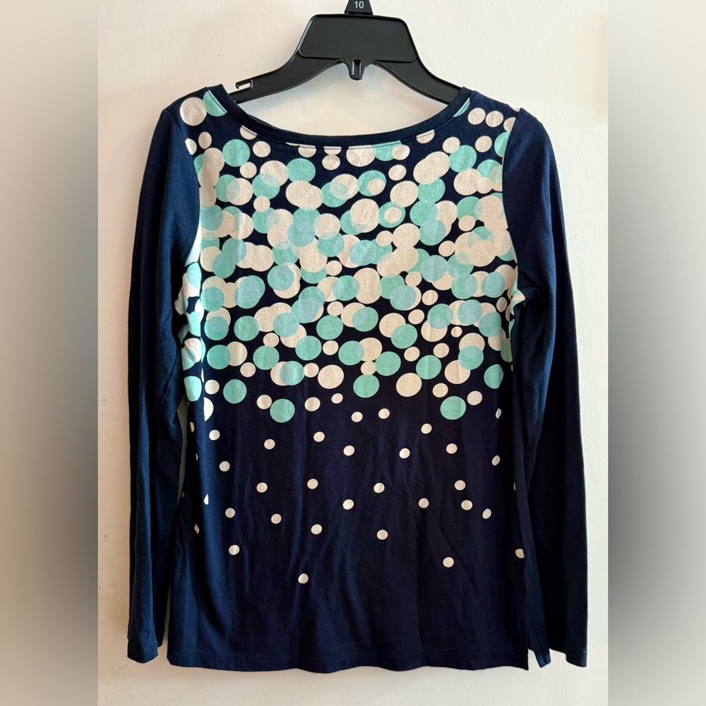 Talbots long sleeve top in a navy blue, white, & light blue polka dots. Sz. PM